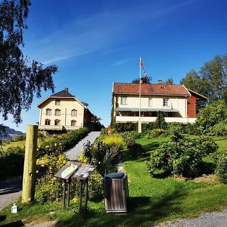 Cozy Close To Many Experiences