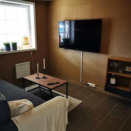 Cozy Close To Many Experiences *