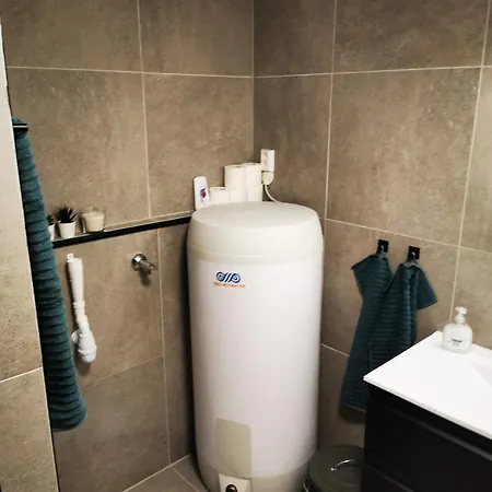 Cozy Close To Many Experiences